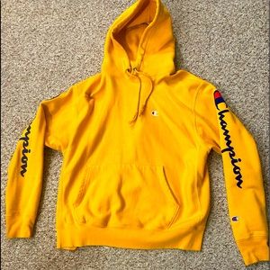 Size large Champion yellow sweatshirt. EUC, worn a hand full of time’s.
